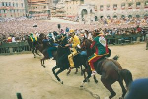 Palio, das Pferderennen in Siena